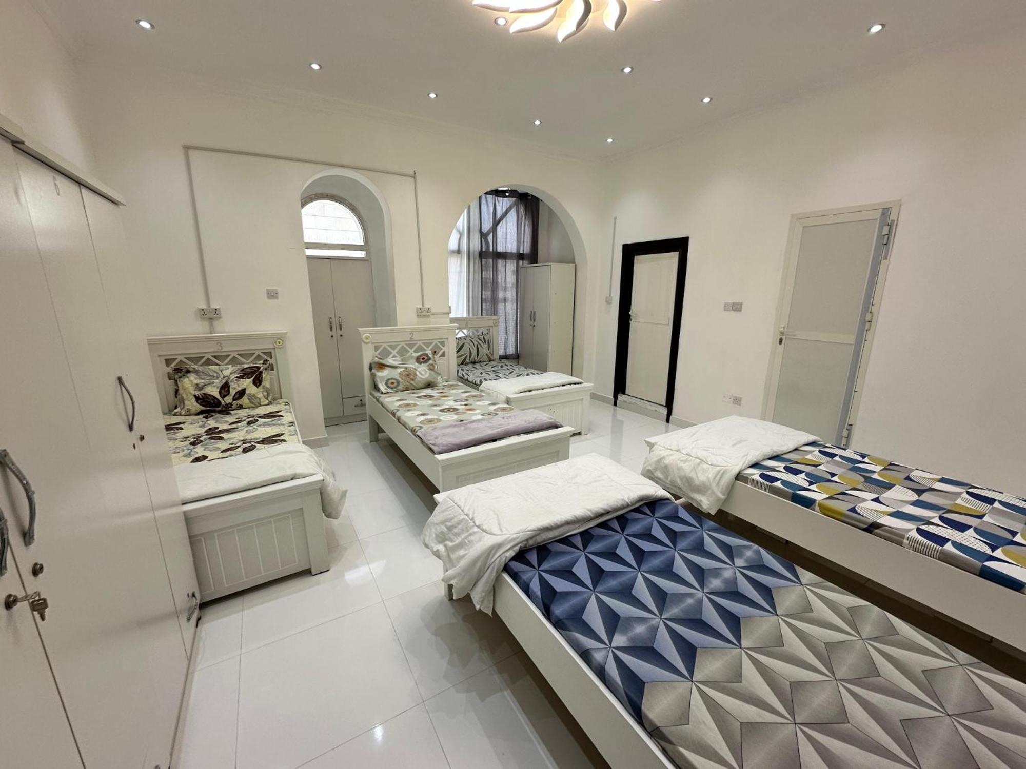 International Abu-Dhabi Hostel Villa 아부다비 외부 사진