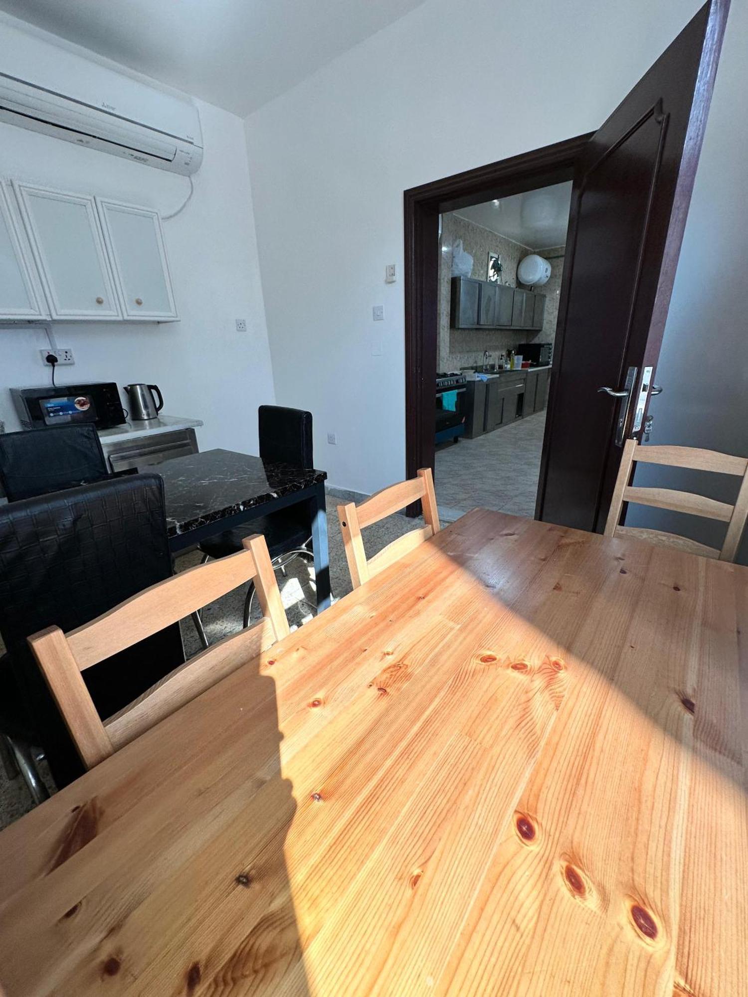 International Abu-Dhabi Hostel Villa 아부다비 외부 사진