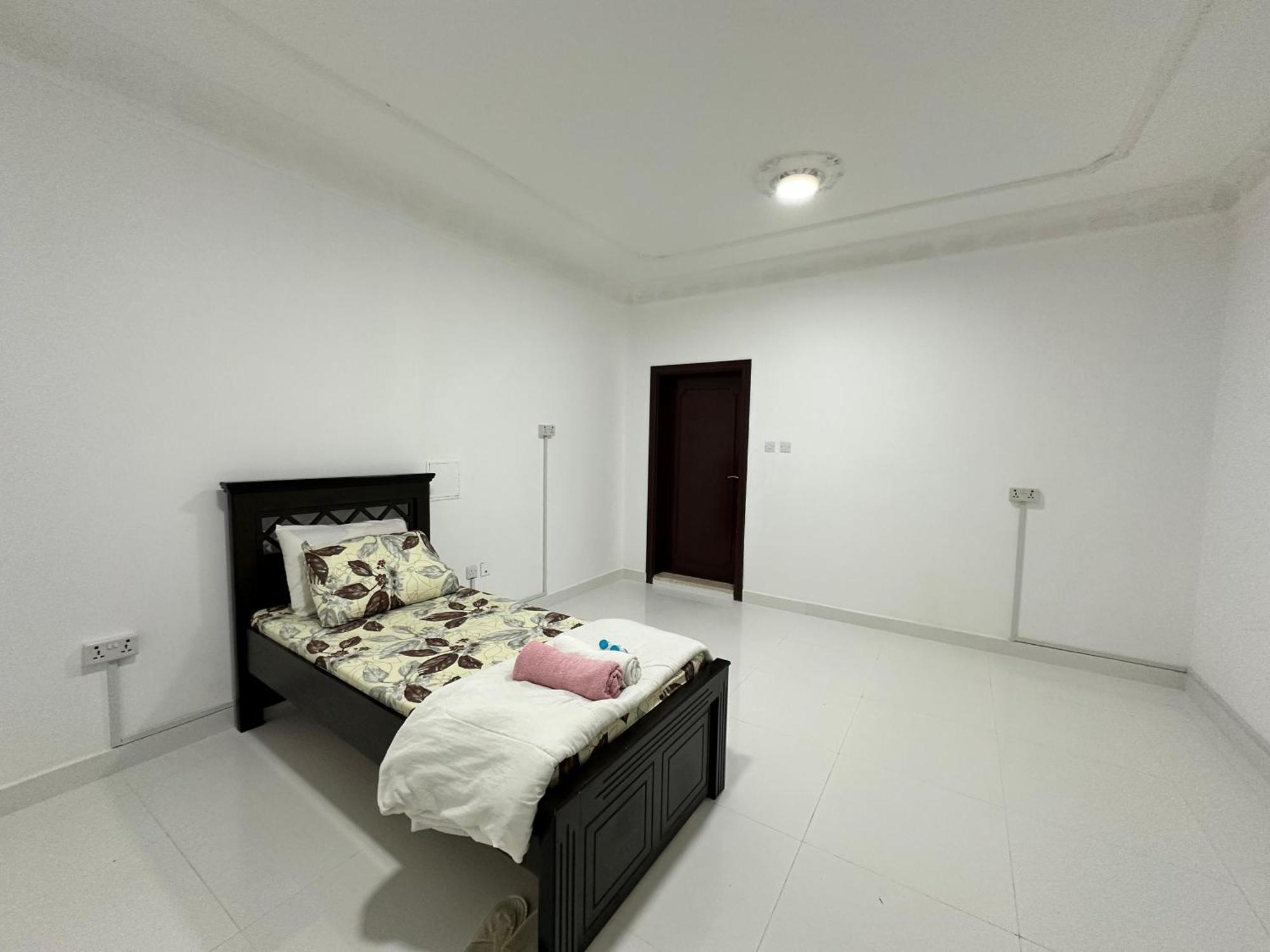 International Abu-Dhabi Hostel Villa 아부다비 외부 사진