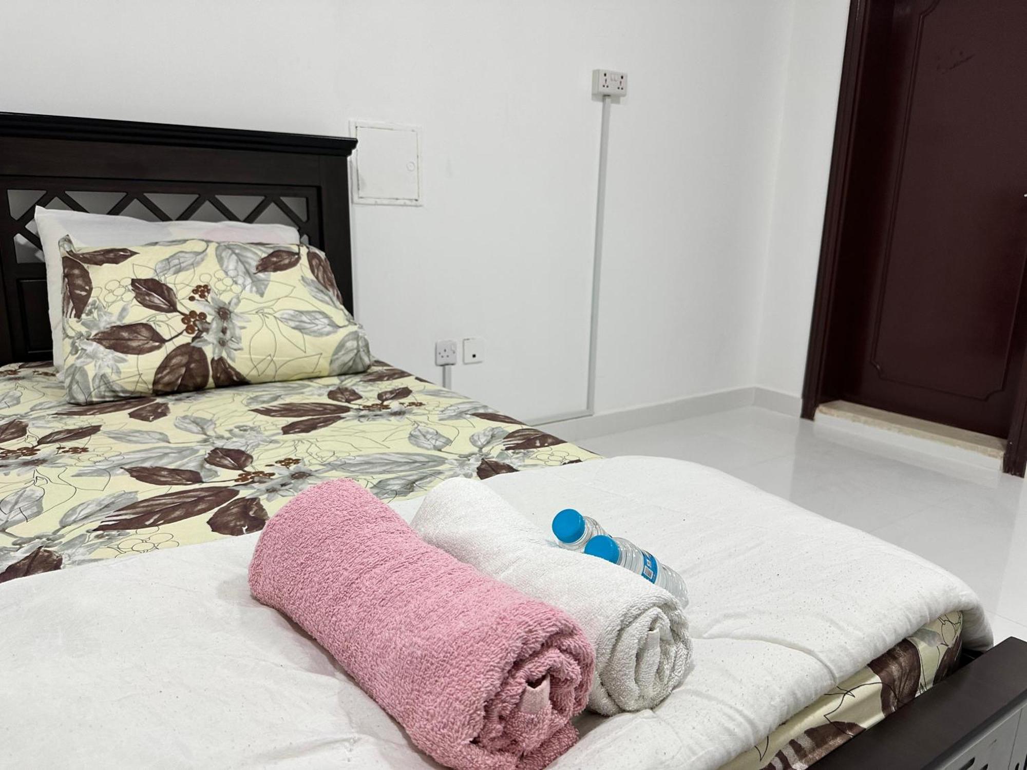International Abu-Dhabi Hostel Villa 아부다비 외부 사진