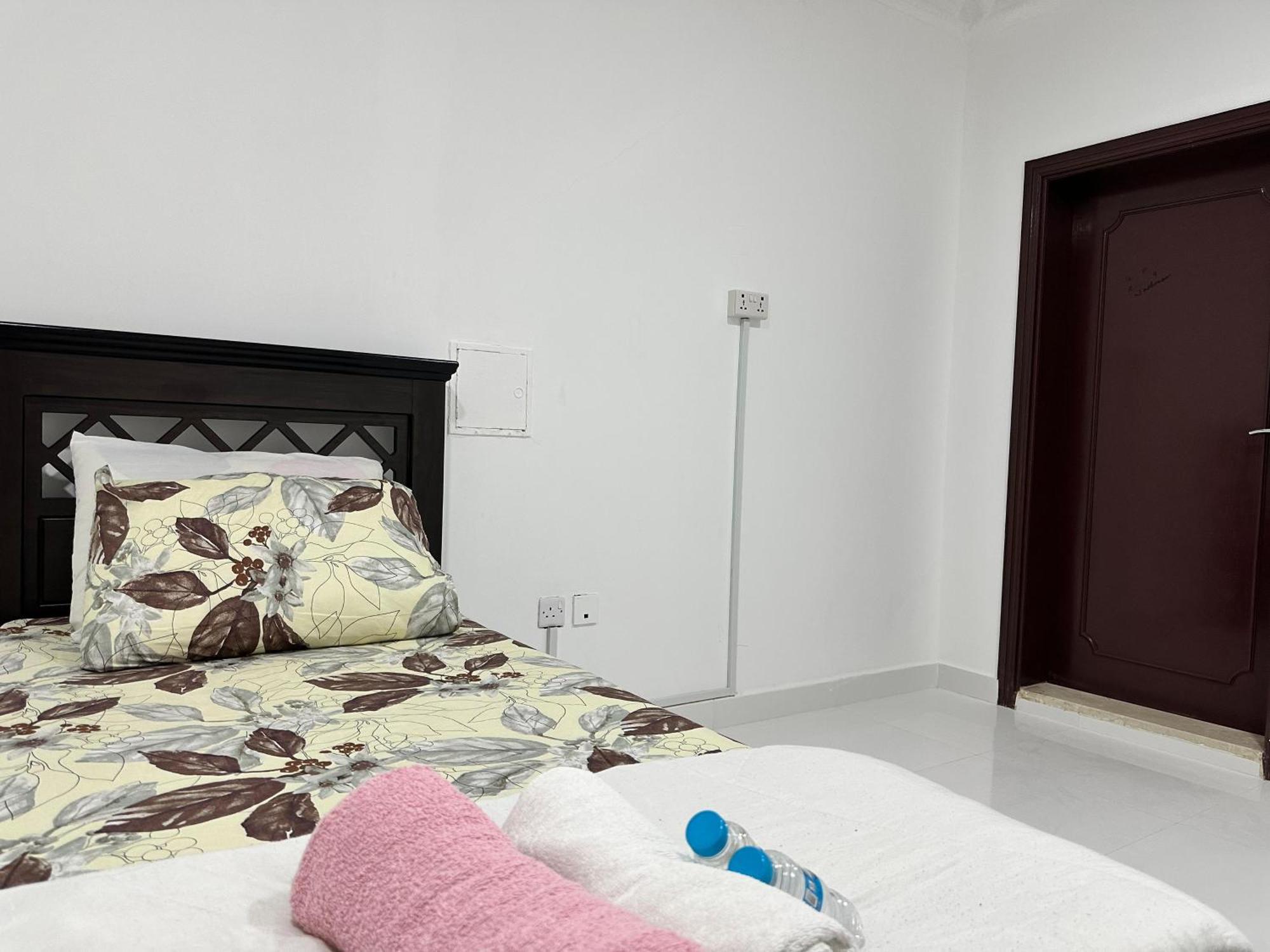 International Abu-Dhabi Hostel Villa 아부다비 외부 사진